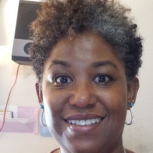 Meet your Posher, Yvonne